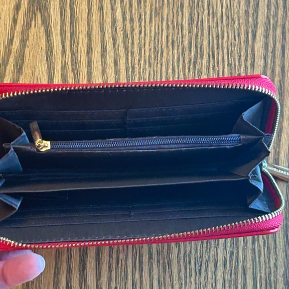 David Jones Paris Red Zippered Wallet - Picture 7 of 9